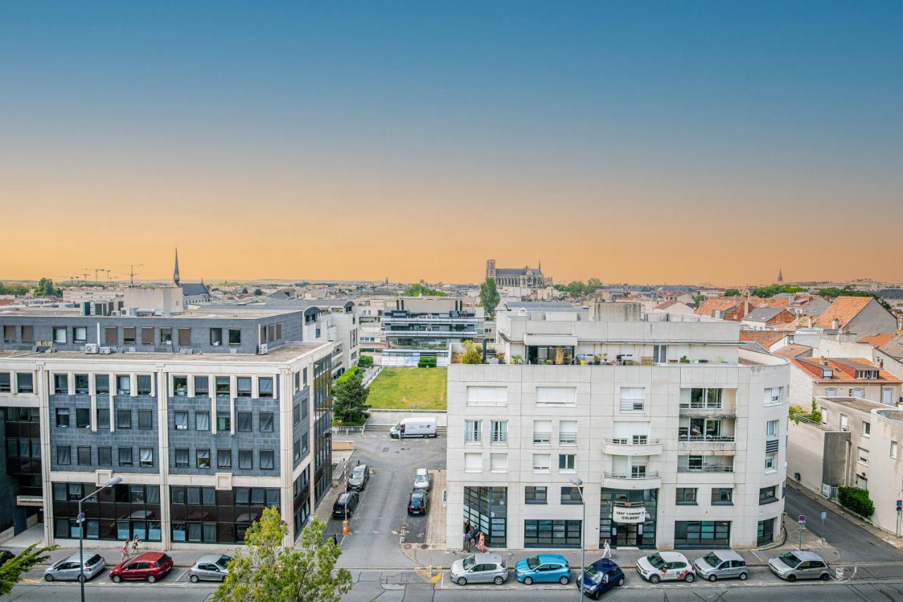 Le Septieme - Vue Cathedrale - Saint Remi Apartment Reims Bagian luar foto